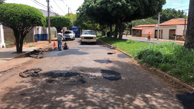 Prefeitura de Araguari informa sobre os serviços da Operação Tapa-Buracos