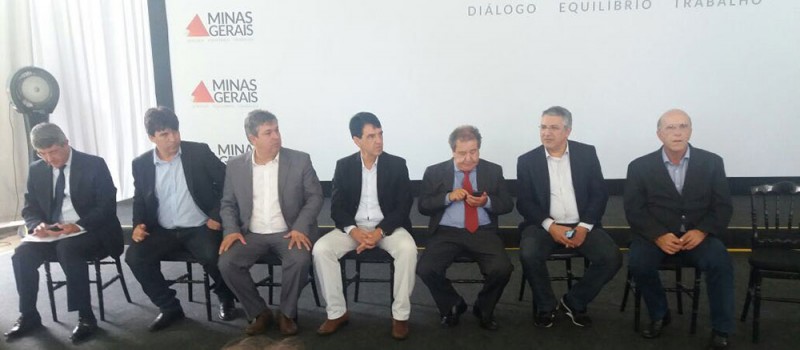 Governador de Minas Gerais confirma data de início de implantação do SAMU na região do Triângulo Norte