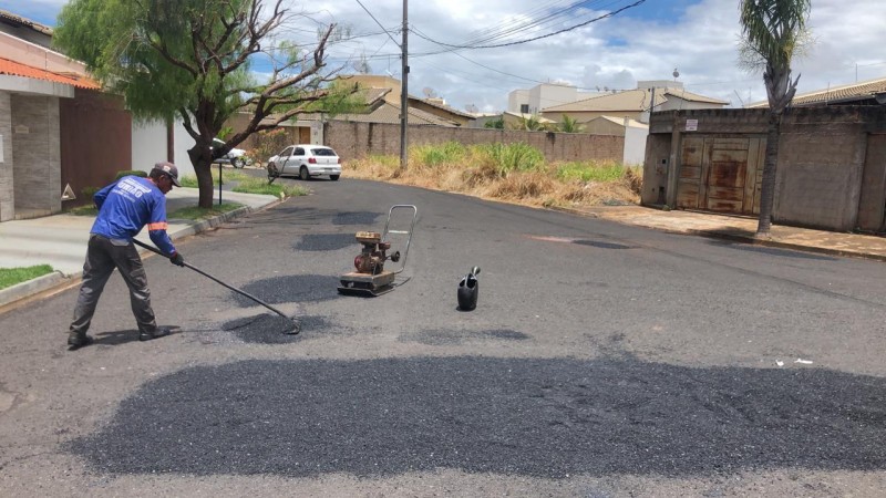 Prefeitura informa sobre os serviços da operação tapa-buracos nos logradouros públicos da cidade