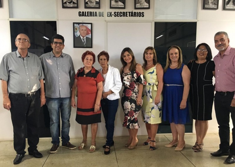 Inaugurada a galeria de Ex-Secretários da Secretaria Municipal de Educação