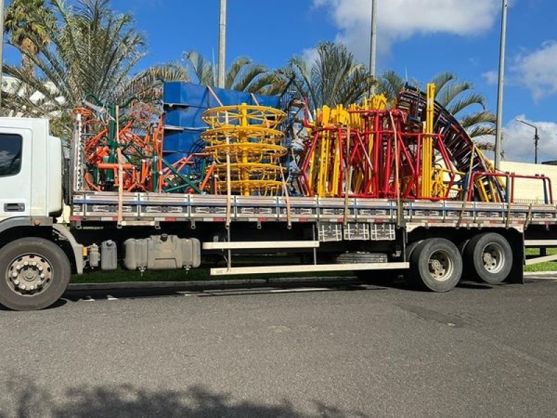 Prefeitura de Araguari adquire novos parquinhos que serão instalados em vários pontos