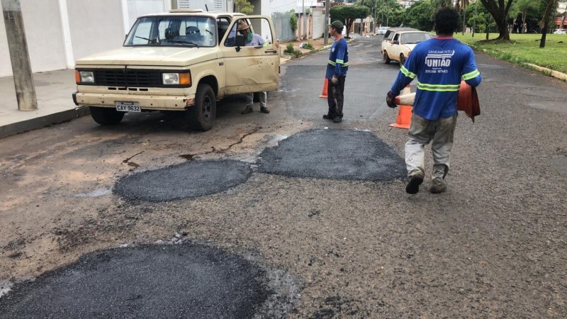 Prefeitura de Araguari informa sobre os serviços da Operação Tapa-Buraco