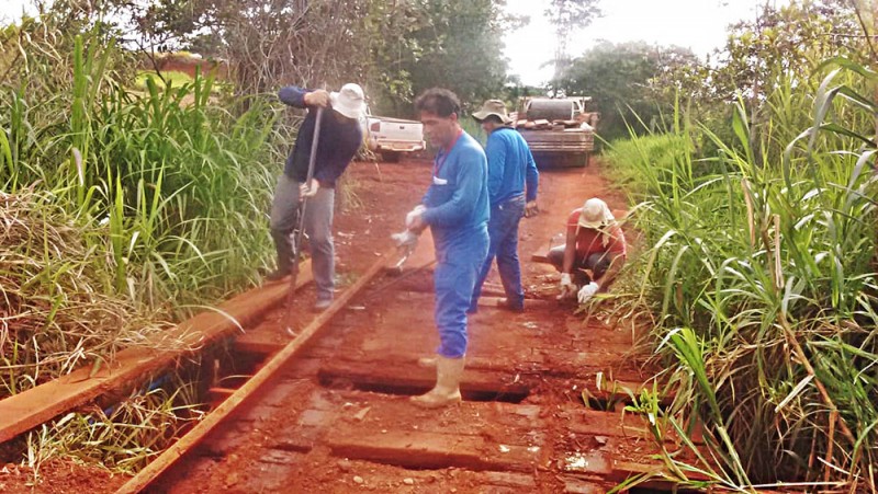 Prefeitura de Araguari segue com recuperação de estradas e pontes na zona rural