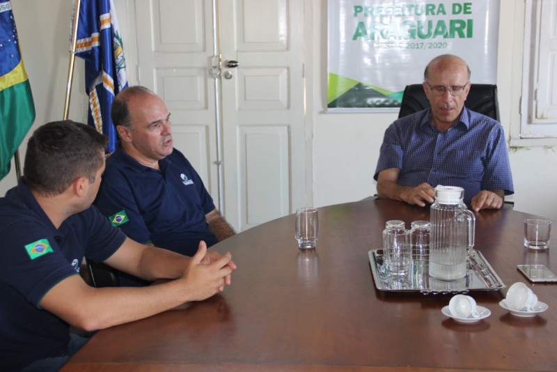 Representantes da Fertilizantes Tocantins visitam o Prefeito Marcos Coelho