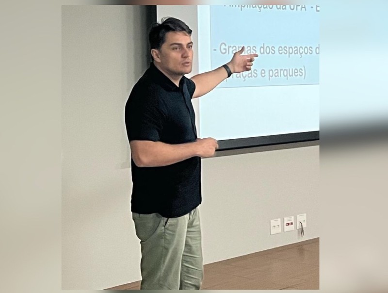 Prefeito de Araguari promove reunião com equipe de governo