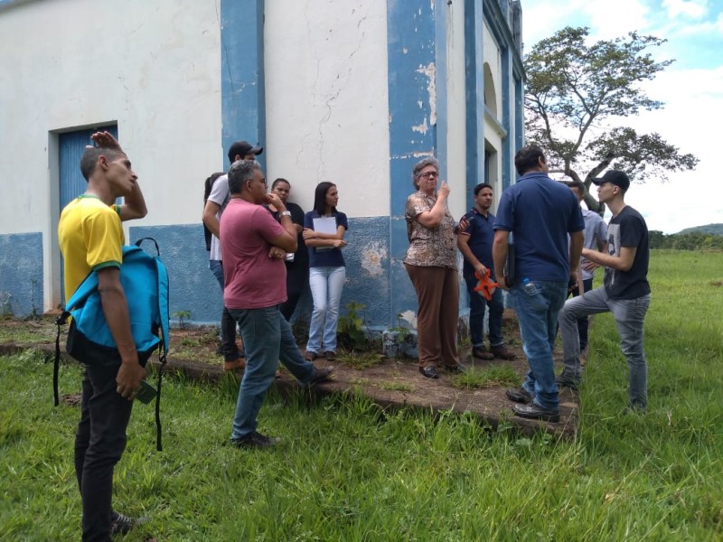 Divisão de Patrimônio Histórico da FAEC acompanha visita técnica dos alunos do IMEPAC à Capela do Fundão