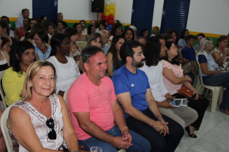 Prefeitura inaugura CMEI para atender os Bairros Brasília e Maria Eugênia
