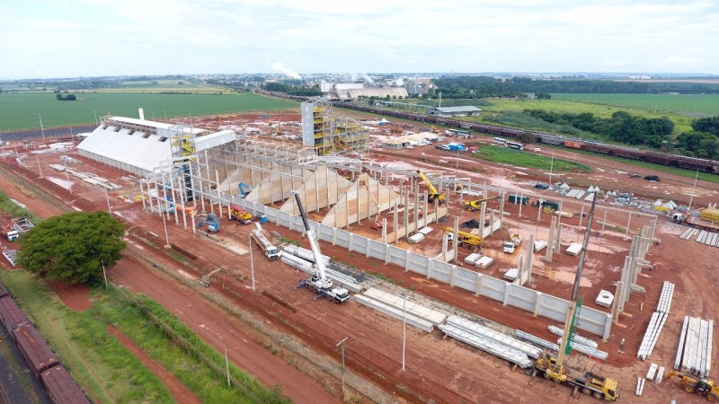 Comitiva liderada pelo Prefeito Marcos Coelho visita obras de construção da empresa Fertilizantes Tocantins