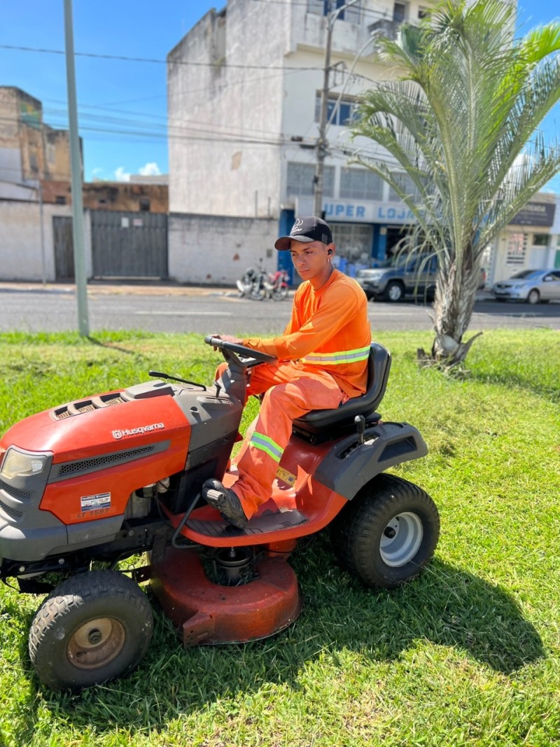 Serviços de limpeza são destaques em vários setores e distritos da município