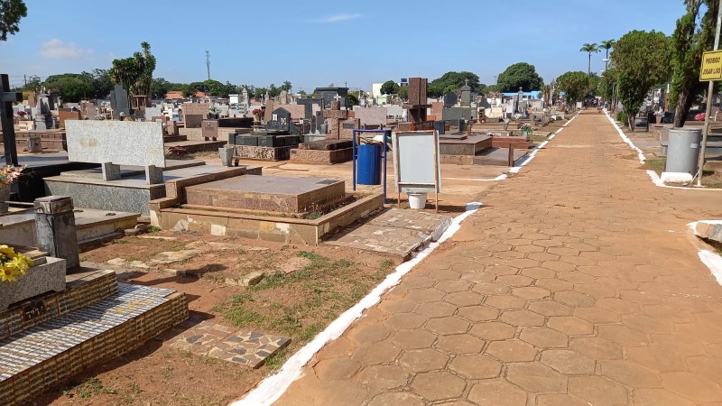 Cemitérios estão prontos para visitação no final de semana