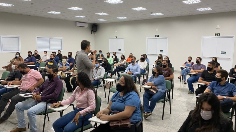 Servidores participam de workshop com gestores do município