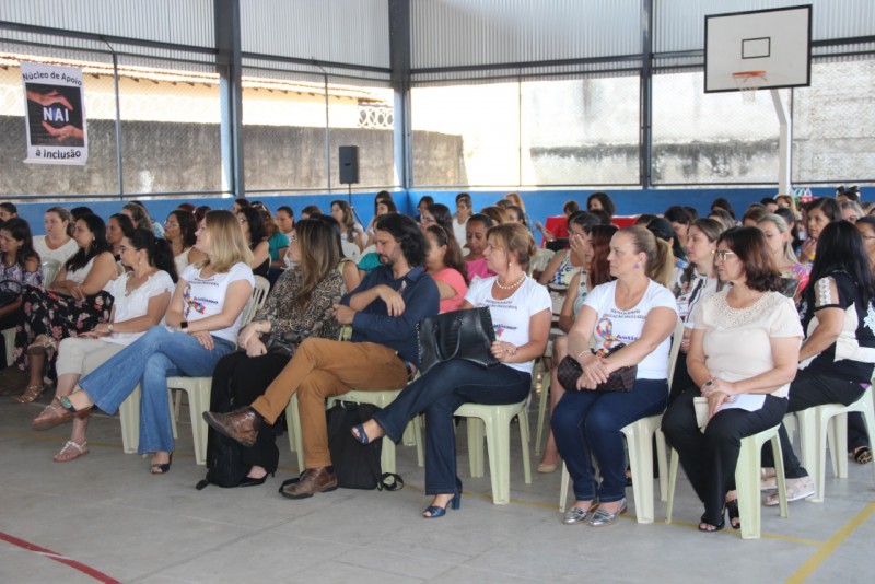 Secretaria de Educação realiza Seminário de Educação Inclusiva para professores