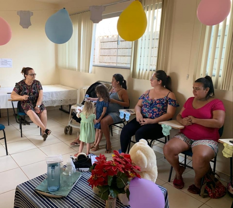 Durante o mês de novembro, a Prefeitura Municipal de Araguari por meio da Secretaria do Trabalho e Ação Social, promoveu no Centro de Referência de Assistência Social do Bairro Independência - CRAS IV, o Curso Para Gestantes.