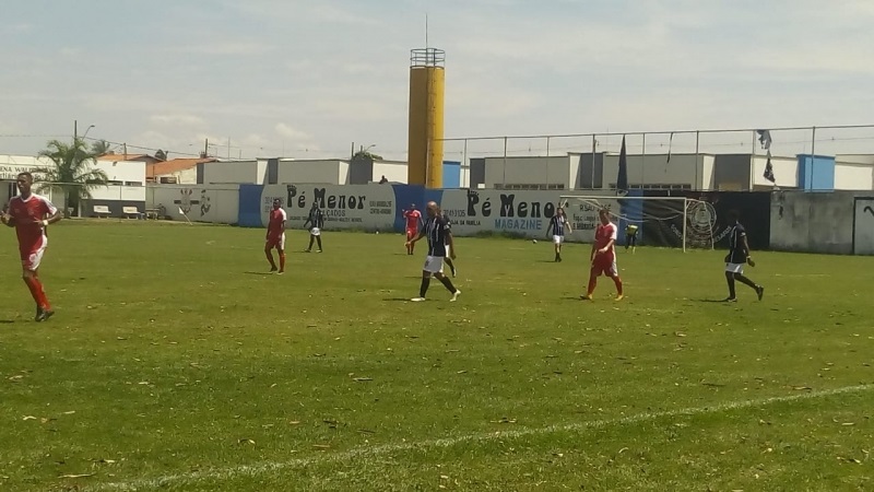 A Prefeitura de Araguari, através da Secretaria de Esportes e Juventude, e em parceria com a Liga Araguarina de Futebol convidam a comunidade esportiva para a final do Campeonato Quarentão 2019.