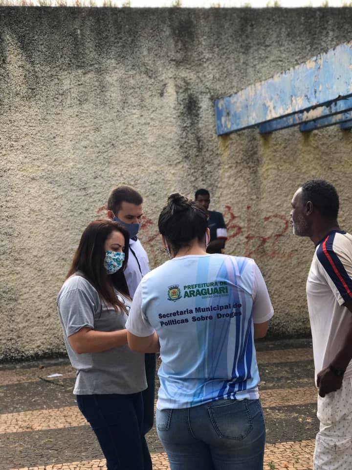 Além das ações que se referem ao repasse de alimentos perecíveis, não utilizados na merenda escolar pela Secretaria de Educação e o aumento do Benefício Eventual na Modalidade Cesta Básica, em meio à situação de vulnerabilidade na qual toda a população se encontra, há aqueles, que se encontram ainda mais ameaçadas, dadas as condições em que vivem. É o caso das pessoas que se encontram em situação de rua.