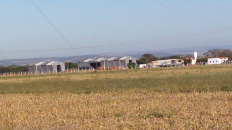 A prefeitura de Araguari, através da secretaria de Desenvolvimento, esteve na construção das instalações da LongPing Tech Brasil, às margens da BR- 050 em frente ao Arroz Vasconcelos.