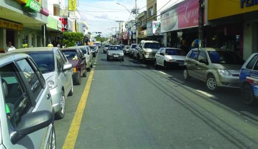 A prefeitura de Araguari, atendendo à solicitação da CDL- Câmara de Dirigentes Lojistas de Araguari publicou no Correio Oficial de sábado, 5, o decreto nº 219. O objetivo é estender o horário de funcionamento das atividades econômicas não essenciais nos dias 5,7, 8, 9, 10 e 11.