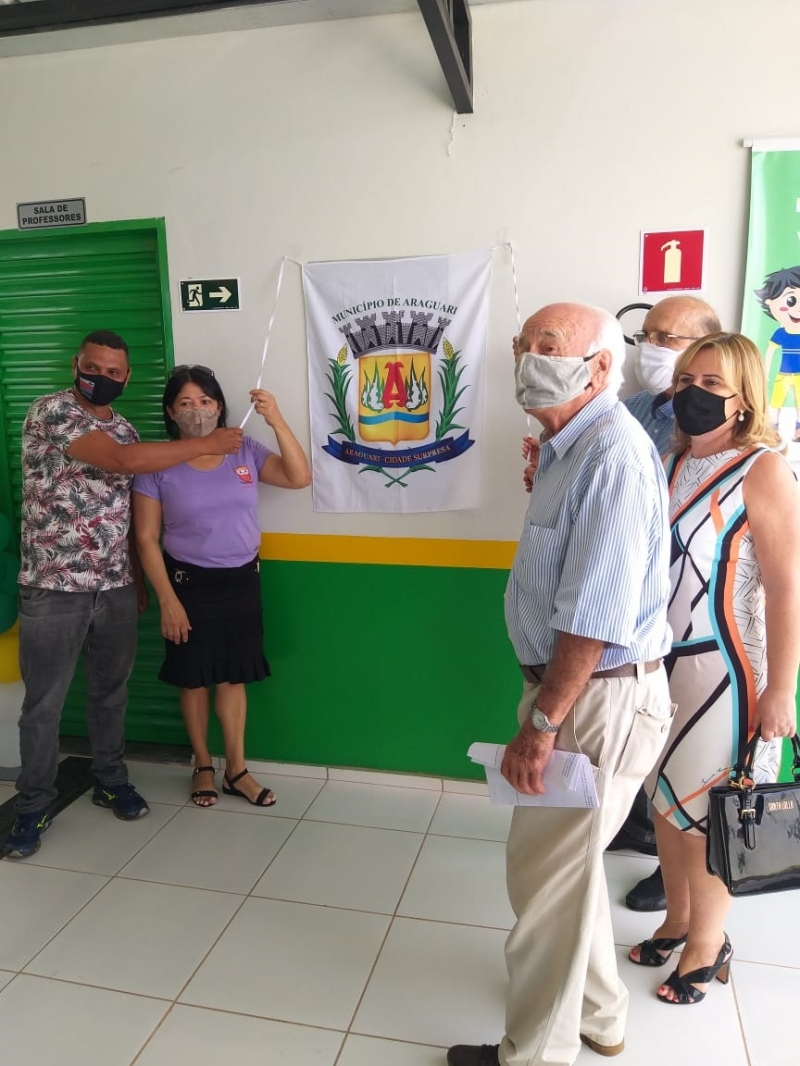 A prefeitura de Araguari, por intermédio da secretaria de Educação, realizou na manhã de hoje, 17, a inauguração das novas instalações do Centro Municipal de Educação Infantil Zaquia Pedreiro Skaf.