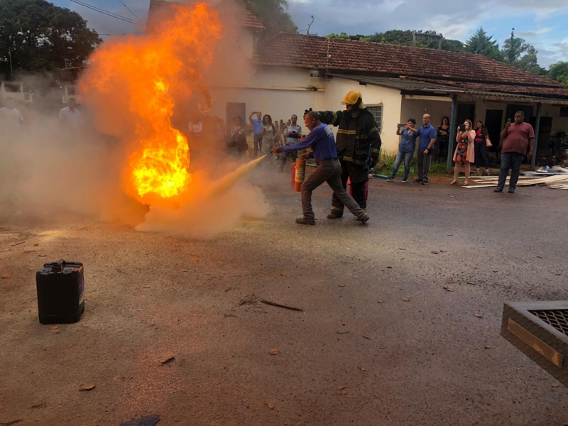 Prefeitura de Araguari através do SEESMT (Serviço Especializado em Engenharia de Segurança e em Medicina Do Trabalho) em parceria com a SAE – Superintendência de Água e Esgoto de Araguari,  ofereceu o curso de formação para membros da CIPA