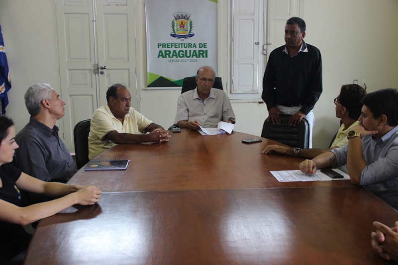 A Prefeitura de Araguari, através da Secretaria de Políticas Sobre de Araguari, formalizou na sexta-feira, 03 de janeiro no Gabinete do Prefeito, a assinatura do convênio relativo às medidas impositivas do orçamento 2019 para a organização da sociedade civil.