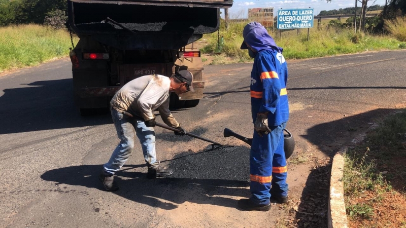 A Prefeitura de Araguari, através da Secretaria de Obras, informa sobre operação tapa-buracos realizada nesta terça-feira (2 de junho).