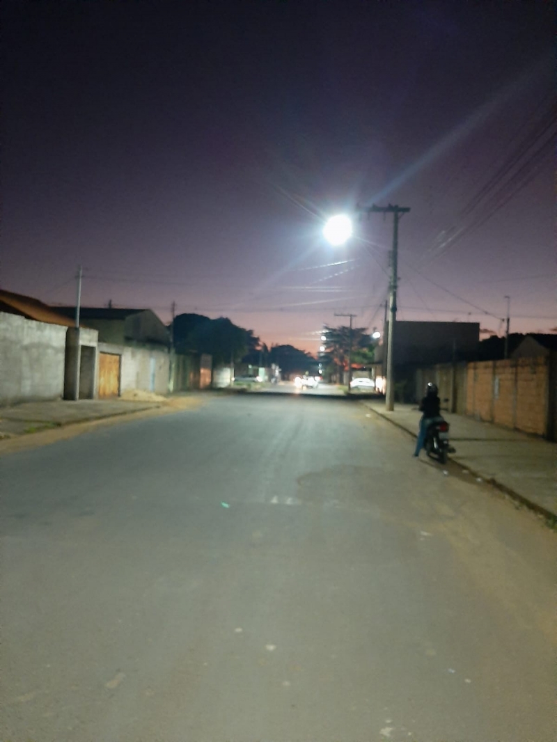 A Prefeitura de Araguari, através da Secretaria de Obras encerrou um projeto que beneficiou moradores da Rua dos Tamburis e a comunidade do Bairro São Sebastião. Foram realizadas duas obras importantes.