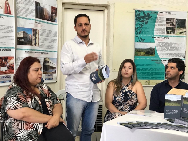 Aconteceu na manhã de hoje (06), uma reunião extraordinária do Conselho Deliberativo Municipal de Patrimônio Cultural de Araguari, na FAEC – Fundação Araguarina de Educação e Cultura, tendo como pauta o recebimento das medidas compensatórias da empresa Pizolato Construtora e Incorporadora, referente ao empreendimento Loteamento Morada do Sol.