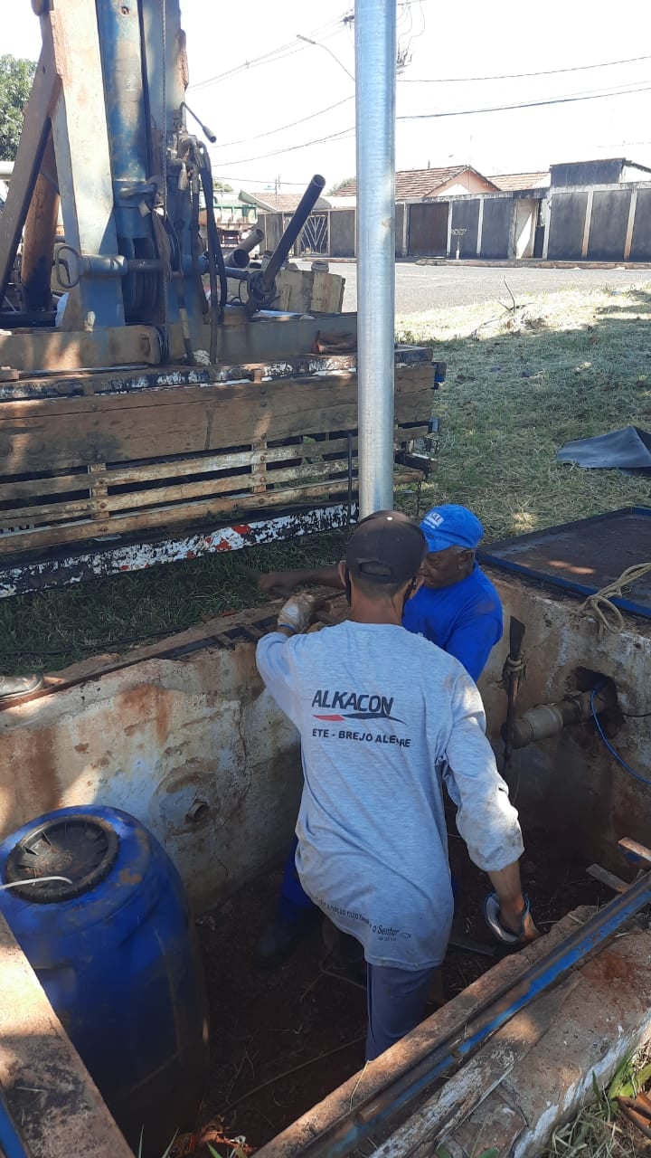 Estamos trabalhando para restabelecer o mais rápido o fornecimento de água.