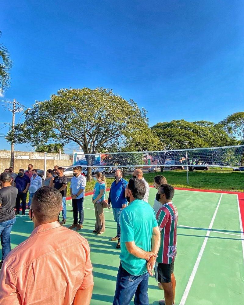 QUADRA DE PETECA, construída na av. Minas Gerais é inaugurada e entregue à comunidade. 