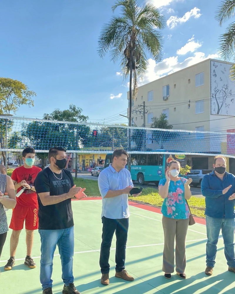 QUADRA DE PETECA, construída na av. Minas Gerais é inaugurada e entregue à comunidade. 