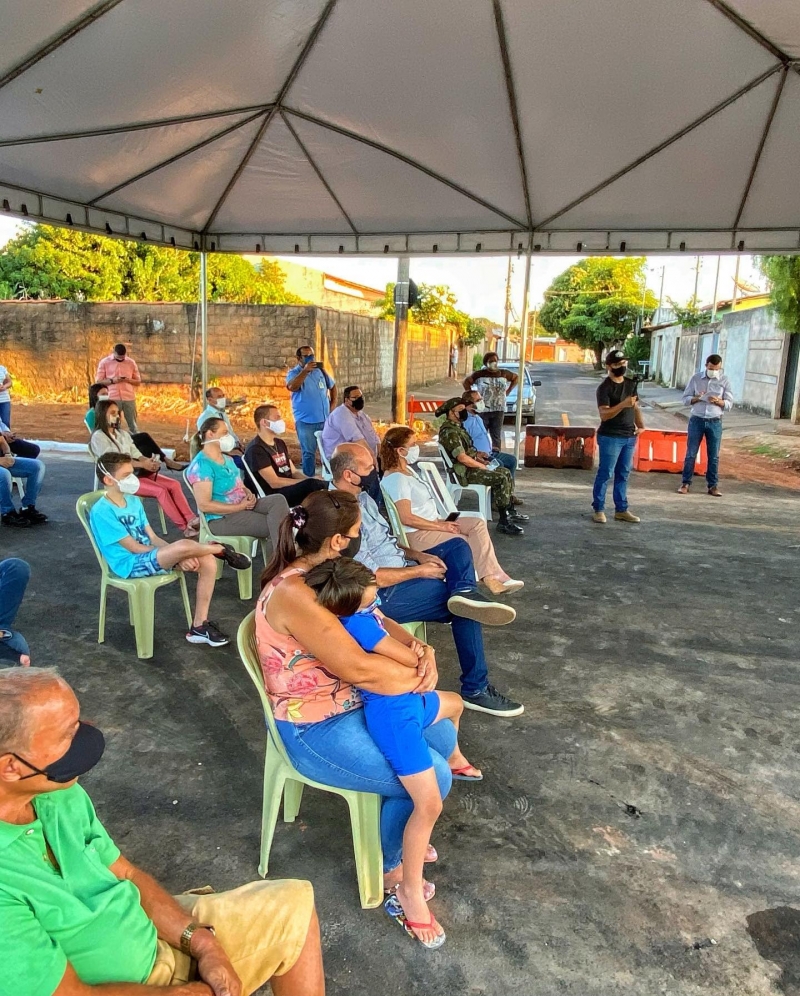 A obra foi entregue aos moradores, que ganham com o desenvolvimento da região.   Os serviços urbanos e de trânsito também estão sendo realizados no Bairro Independência e região.