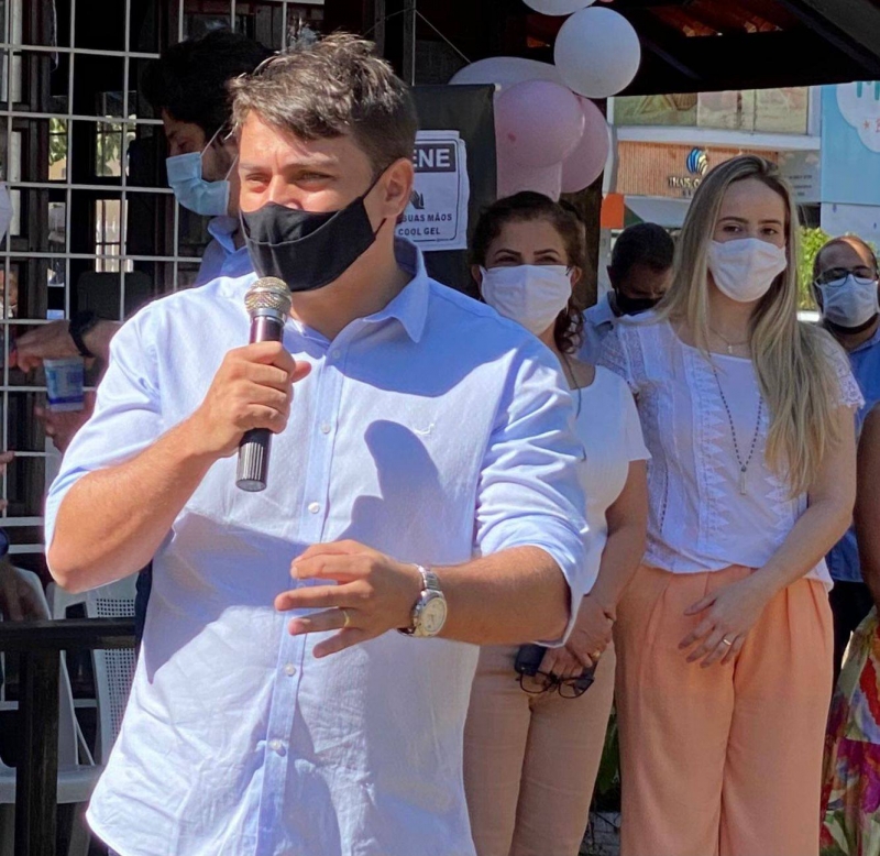 No domingo (18), a mulher do prefeito Renato Carvalho, Ana Carolina teve o resultado dos testes que deram positivo para COVID-19.