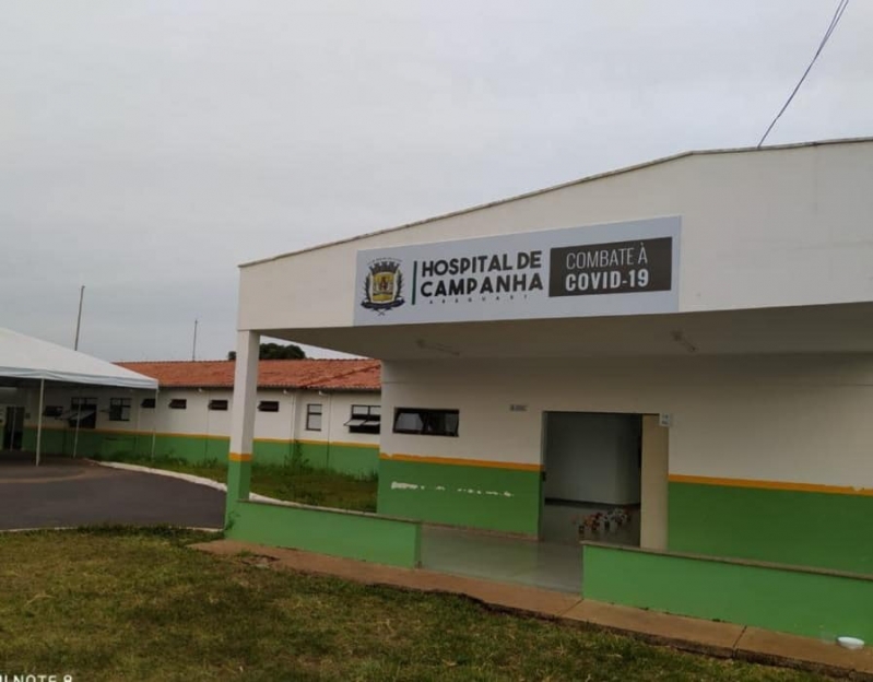 A FAEPU – Fundação de Assistência, Estudo e Pesquisa de Uberlândia, assinou o contrato com a Secretaria Municipal de Saúde de Araguari para gestão do Hospital de Campanha do Município. O objetivo é a oferta de serviços de saúde para operacionalização de 25 leitos clínicos, visando assistência com cuidados mínimos e intermediários aos usuários do Sistema Único de Saúde – SUS no enfrentamento da COVID-19.