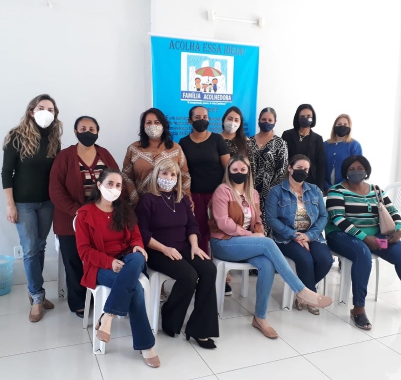 Na última quinta-feira (09), a equipe do Serviço Família Acolhedora de reuniu com representantes de entidades religiosas para tratar da capacitação das famílias cadastradas e cadastrar novas pessoas interessadas.