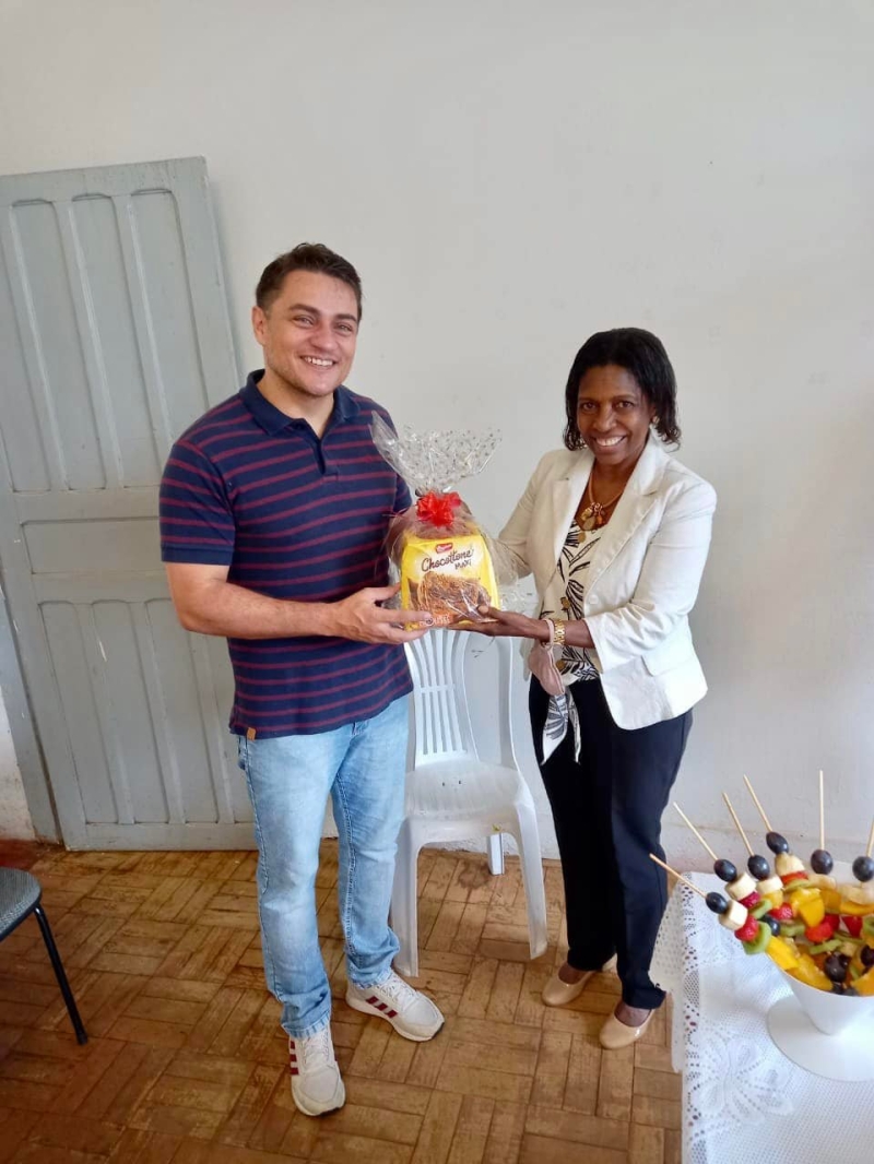 Na manhã desta quarta-feira (15), o prefeito Renato Carvalho e a vice-prefeita Maria Cecília, visitaram a secretaria de Agricultura.