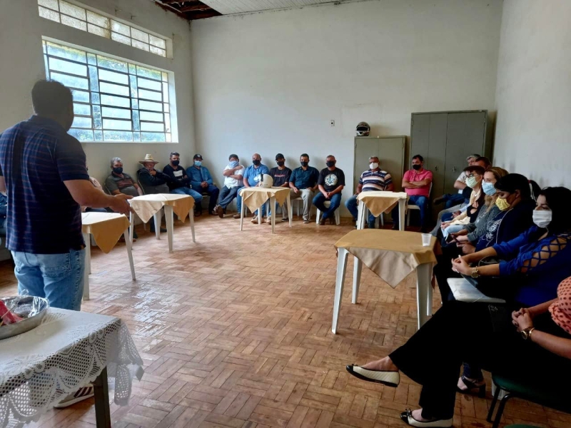 Na manhã desta quarta-feira (15), o prefeito Renato Carvalho e a vice-prefeita Maria Cecília, visitaram a secretaria de Agricultura.