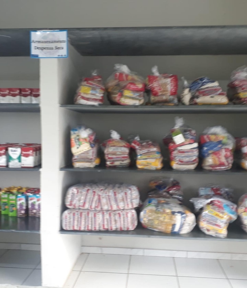 O programa Banco de Alimentos do município recebeu nesta semana, doações de feijão da empresa Vasconcelos. Esses grãos serão mais um alimento que irá compor as cestas básicas que serão entregues neste natal para as famílias cadastradas no programa.