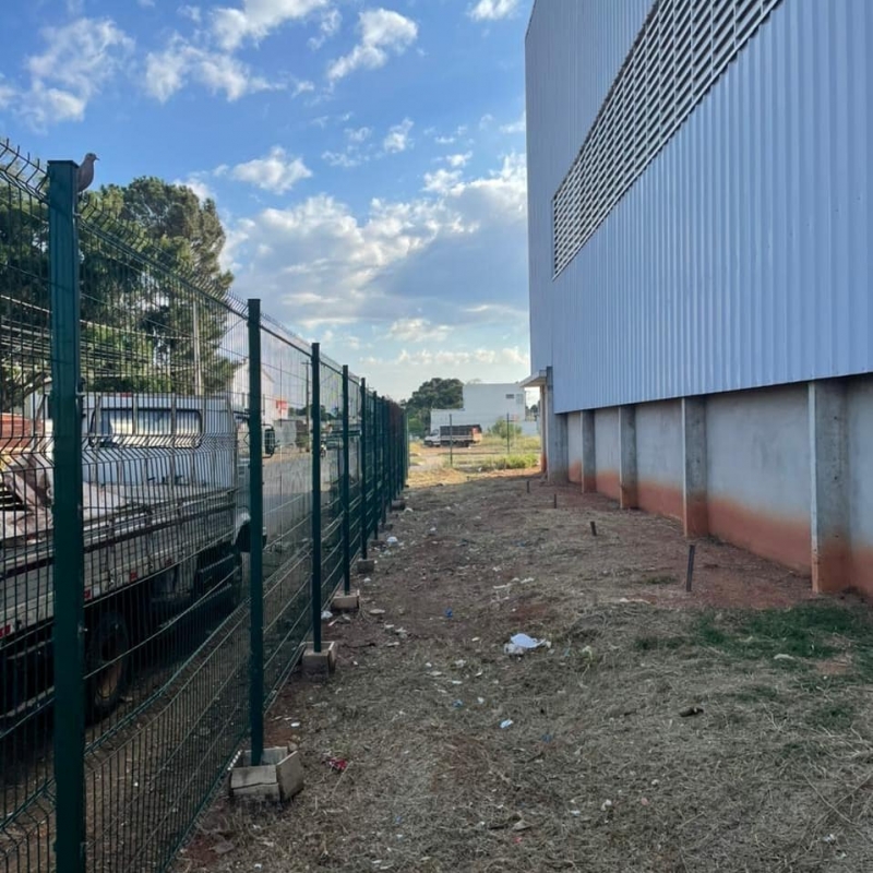 A Secretaria de Esportes e Juventude, com apoio da Secretaria de Serviços Urbanos e Distritais efetuou na manhã desta segunda-feira (14), a limpeza de toda área do Centro Integrado ao Esporte – CIE localizado no Bairro São Sebastião.