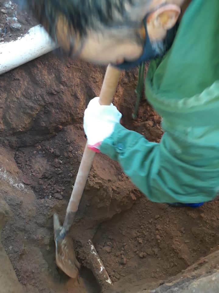 Equipe SAE nas ruas! Nessa manhã fazendo ligação de água e esgoto na Av. Miguel Assad Debs