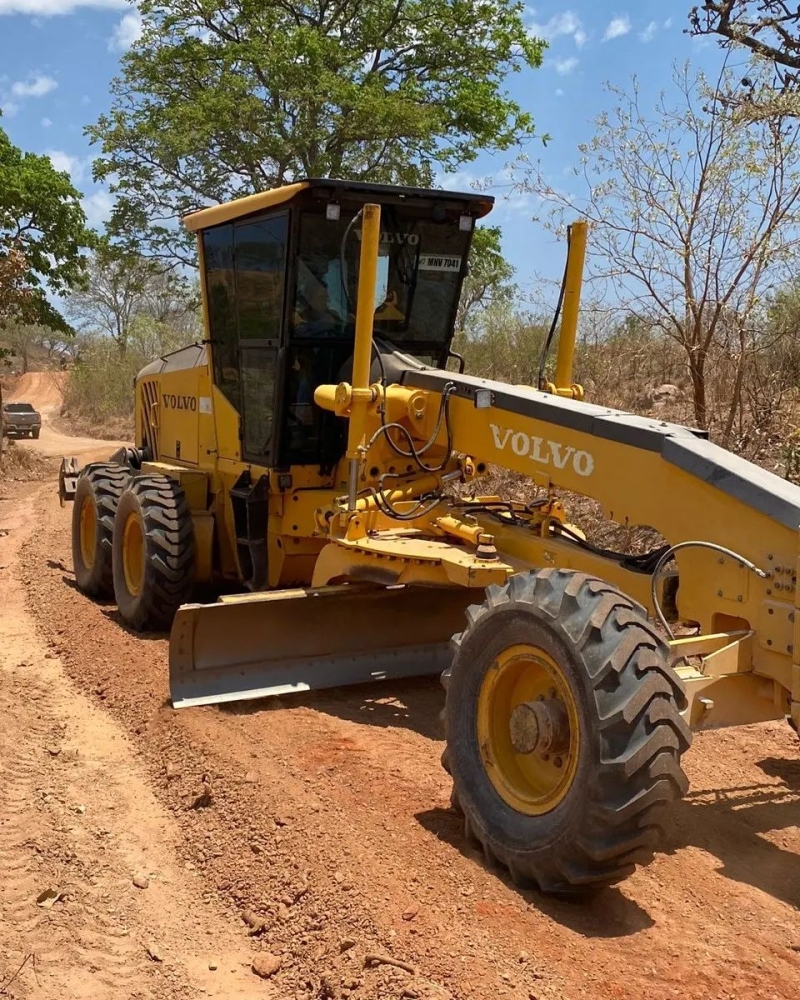 A secretaria de Obras está intensificando nesta semana o trabalho de recuperação das estradas vicinais do município de Araguari. O trabalho está sendo realizado em várias regiões da zona rural.