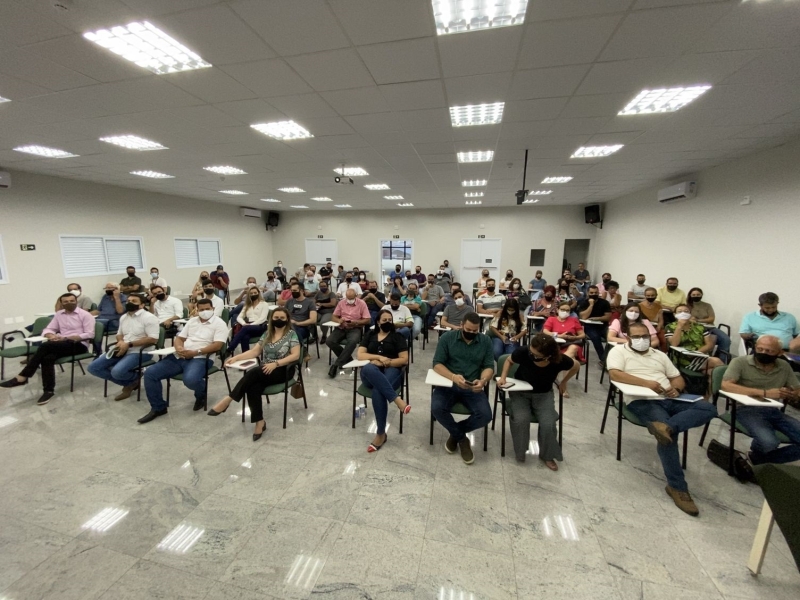 O lançamento da obra de construção da UBS Portal dos Ipês, com a assinatura da  Ordem de Serviço, que estava previsto para às 14:30, desta quinta-feira (28), em Araguari, teve que ser adiado em função da agenda do deputado Doorgal Andrada em Belo Horizonte. O parlamentar foi convocado para reunião extraordinária marcada para esta quinta-feira, às 10h, na Assembleia Legislativa para votar o Plano Plurianual de Ação Governamental e a LOA 2022 de Minas Gerais.