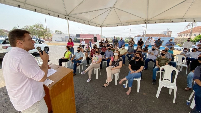 Na manhã desta sexta-feira (22), A prefeitura de Araguari através da secretaria de Administração, apresentou à comunidade araguarina os novos veículos que começam a fazer a renovação da frota de todas as secretarias do município.