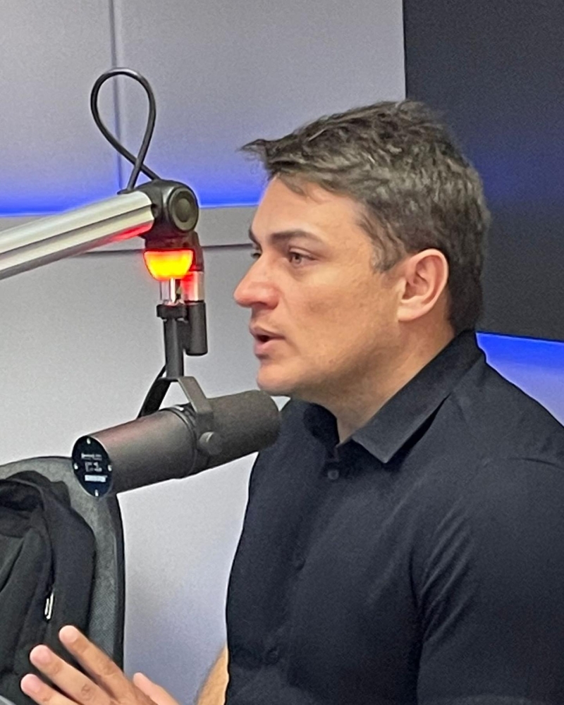 A prefeitura de Araguari comunica que a foto do prefeito Renato Carvalho, está sendo utilizada para o famoso golpe do WhatsApp, que usa uma foto para pedir dinheiro aos contatos.