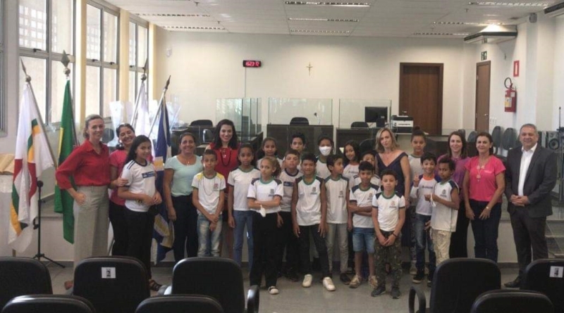 Educação de Araguari em Movimento