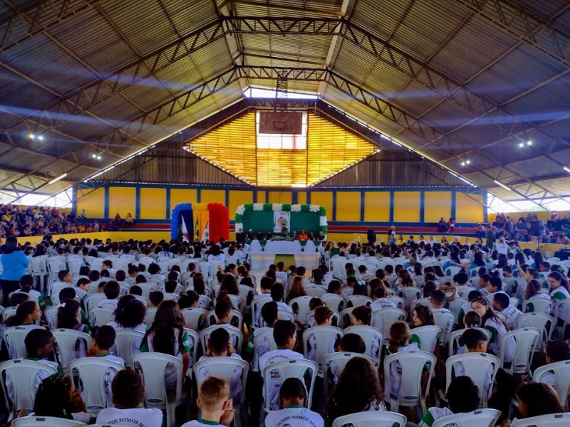 Educação de Araguari em Movimento