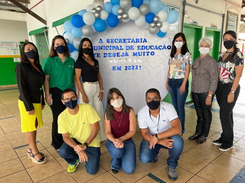 Seguindo diretrizes do Prefeito Renato Carvalho, da Vice-Prefeita Maria Cecília, a secretaria de Educação, realizou nesta terça-feira (08), Oficinas Pedagógicas para os professores e especialistas da rede municipal, buscando sempre uma educação de qualidade.
