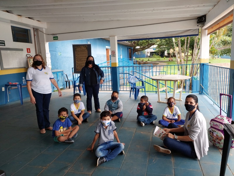 Na segunda-feira (21), teve início o Programa AABB comunidade, uma parceria entre a Prefeitura de Araguari, Secretaria de Educação e Banco do Brasil, que acontece na sede da AABB, sob direção de Luzia Aparecida da Cruz Gonçalves.