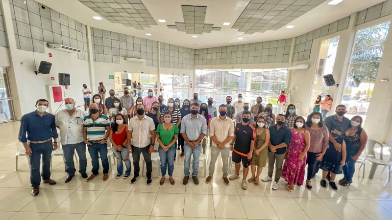 Na manhã desta sexta-feira (25), aconteceu na sede da OAB, a posse dos novos servidores municipais que irão atuar em diversas secretarias em diferentes funções.