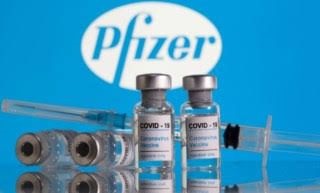 Após alguns dias aguardando a chegada de mais doses da vacina Pfizer, Araguari recebeu na noite desta terça-feira, mil doses que irão ser disponibilizadas para vacinação de primeira dose para jovens de 12 a 18 anos e de dose de Reforço para maiores de 18 anos que tenham tomado a segunda dose há 4 meses.