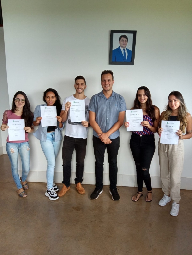 Sempre com ações de capacitação para seus colaboradores, a prefeitura de Araguari realizou um curso de Planejamento Ambiental com os estagiários da secretaria de Meio Ambiente.